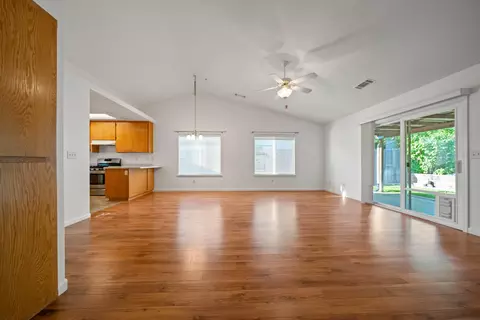 Living - 427 Yolla Bolly Trl, Redding, CA 96003 photo 1 of 2