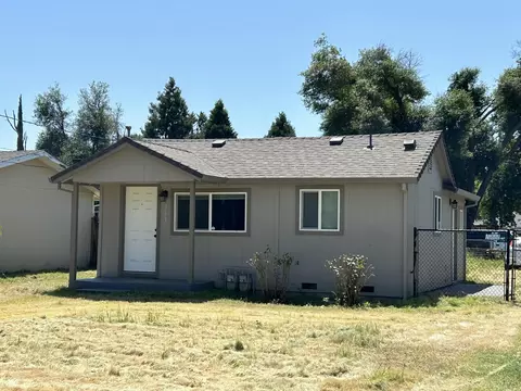 Exterior - 2339 North Dr, Redding, CA 96001 photo 3 of 9