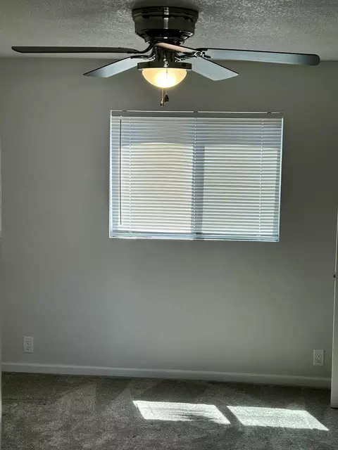 Bedroom - 2339 North Dr, Redding, CA 96001 photo 1 of 2