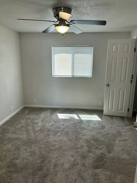 Bedroom - 2339 North Dr, Redding, CA 96001 photo 2 of 2