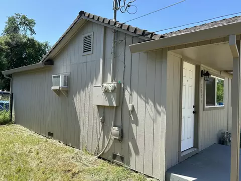 Exterior - 2339 North Dr, Redding, CA 96001 photo 6 of 9
