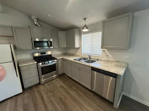 Kitchen - 2339 North Dr, Redding, CA 96001 photo 2 of 3