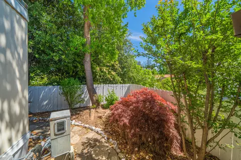467 Red Cedar Dr, Redding, CA 96003 photo 30
