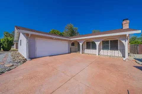 2653 Avola St, Redding, CA 96002