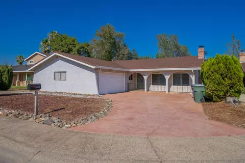 2653 Avola St, Redding, CA 96002 photo 2