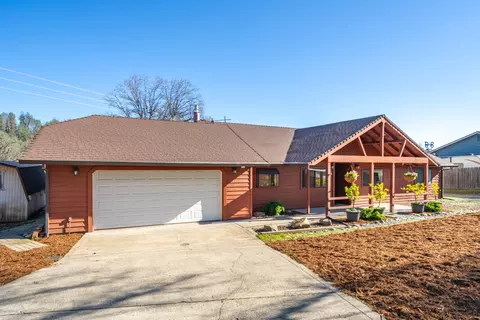 8869 Olney Park Dr, Redding, CA 96001 photo 1