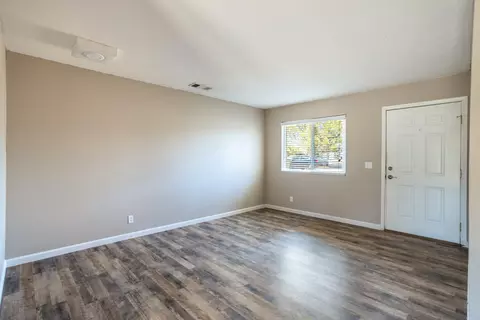 1280 Bradley Dr, Redding, CA 96003 photo 4