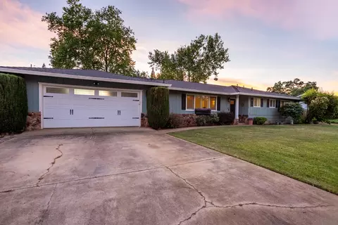 Exterior - 7204 Granada Dr, Redding, CA 96002 photo 15 of 15