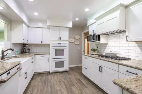 Kitchen - 7204 Granada Dr, Redding, CA 96002 photo 2 of 4