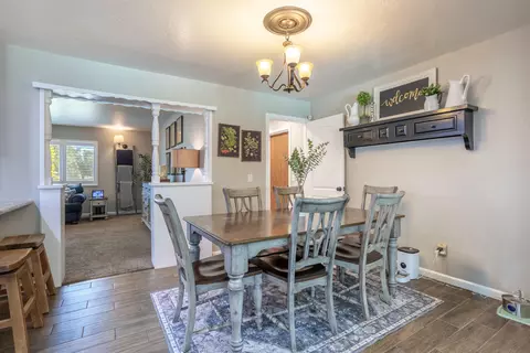 Dining - 7204 Granada Dr, Redding, CA 96002 photo 2 of 2