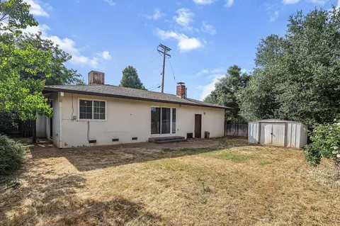 Exterior - 3581 Echo Rd, Redding, CA 96002 photo 2 of 6