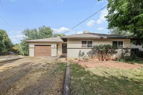 Exterior - 3581 Echo Rd, Redding, CA 96002 photo 5 of 6