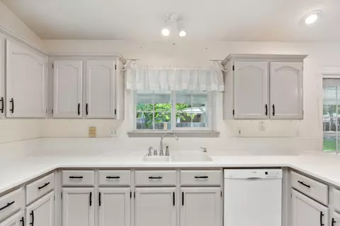 6596 Reflection St, Redding, CA 96001 photo 11