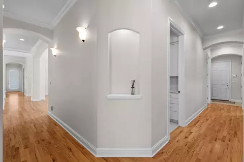 Entry Way - 13365 Tierra Heights Rd, Redding, CA 96003 photo 3 of 6