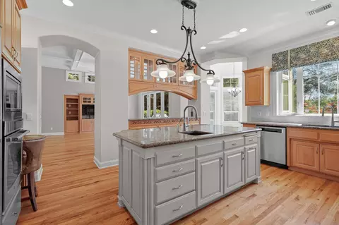 Kitchen - 13365 Tierra Heights Rd, Redding, CA 96003 photo 1 of 6