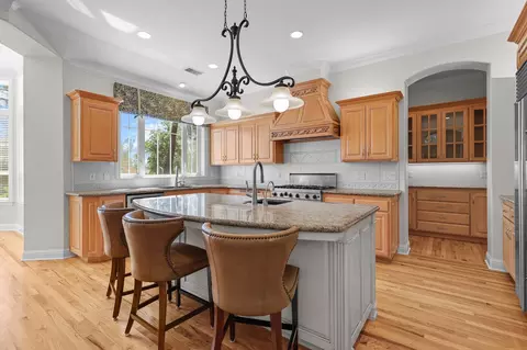 Kitchen - 13365 Tierra Heights Rd, Redding, CA 96003 photo 5 of 6