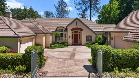 Exterior - 13365 Tierra Heights Rd, Redding, CA 96003 photo 1 of 18