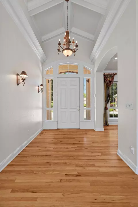 Entry Way - 13365 Tierra Heights Rd, Redding, CA 96003 photo 1 of 6
