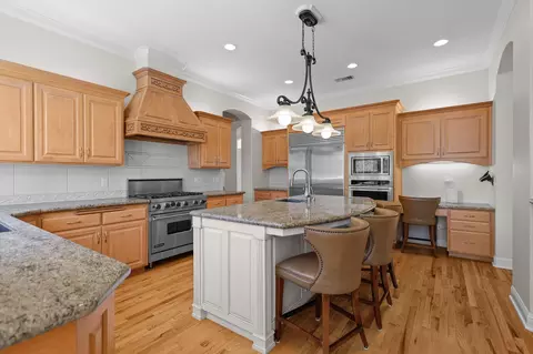 Kitchen - 13365 Tierra Heights Rd, Redding, CA 96003 photo 3 of 6