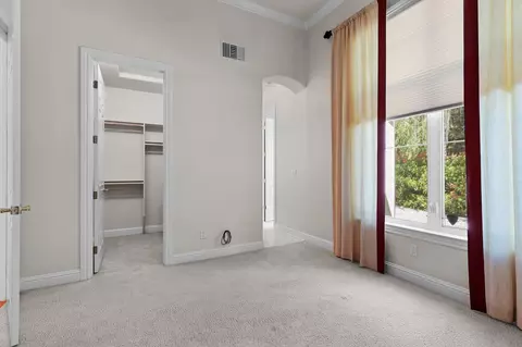 Bedroom - 13365 Tierra Heights Rd, Redding, CA 96003 photo 2 of 6