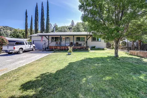14851 Ravine Rd, Redding, CA 96003