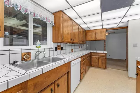2353 Hawn Ave, Redding, CA 96002 photo 15