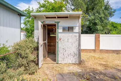 2353 Hawn Ave, Redding, CA 96002 photo 43