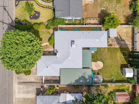 2353 Hawn Ave, Redding, CA 96002 photo 3