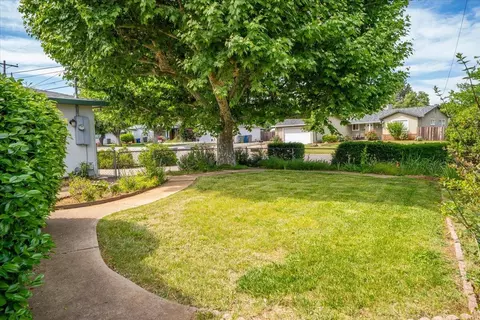 2353 Hawn Ave, Redding, CA 96002 photo 50