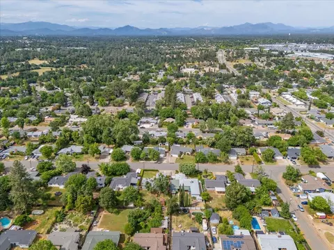 2353 Hawn Ave, Redding, CA 96002 photo 58