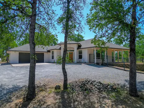 13223 Padani Dr, Redding, CA 96003