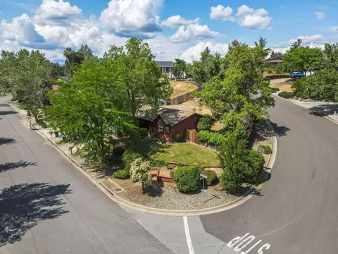 5663 Terra Linda Way, Redding, CA 96003 photo 2