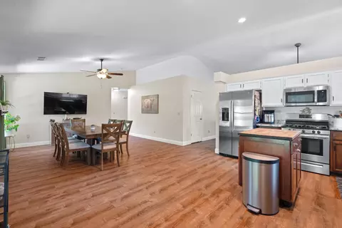 1946 Jeanae Ct, Redding, CA 96002 photo 11