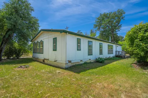 18518 Candy Ln, Redding, CA 96003 photo 27