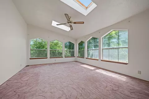 18518 Candy Ln, Redding, CA 96003 photo 11