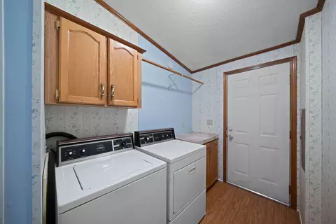 18518 Candy Ln, Redding, CA 96003 photo 19