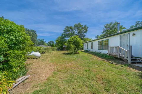 18518 Candy Ln, Redding, CA 96003 photo 22