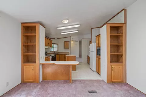 18518 Candy Ln, Redding, CA 96003 photo 10
