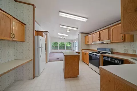 18518 Candy Ln, Redding, CA 96003 photo 5