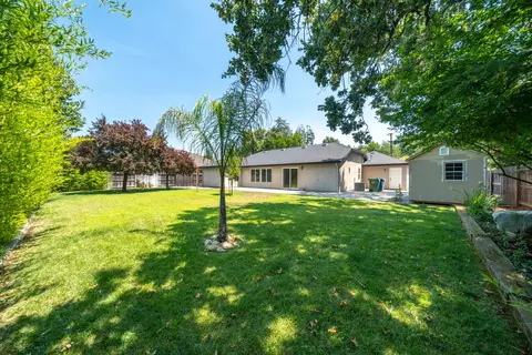 Exterior - 3621 Sacramento Dr, Redding, CA 96001 photo 7 of 16