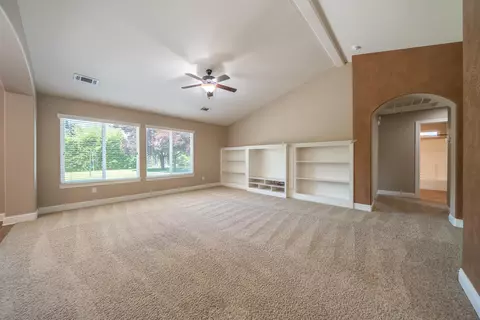 Living - 3621 Sacramento Dr, Redding, CA 96001 photo 1 of 6