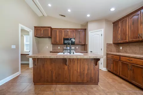Kitchen - 3621 Sacramento Dr, Redding, CA 96001 photo 2 of 4