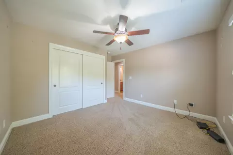Bedroom - 3621 Sacramento Dr, Redding, CA 96001 photo 3 of 8