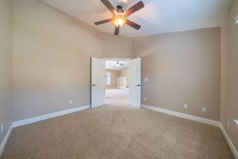 Bedroom - 3621 Sacramento Dr, Redding, CA 96001 photo 1 of 8