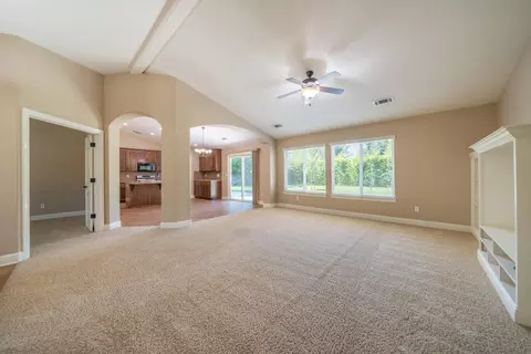 Living - 3621 Sacramento Dr, Redding, CA 96001 photo 4 of 6