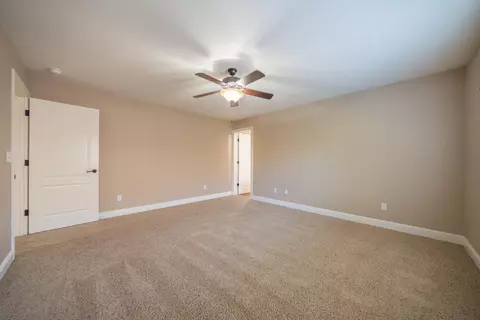 Bedroom - 3621 Sacramento Dr, Redding, CA 96001 photo 7 of 8
