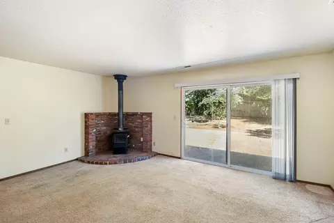 1878 Galaxy Way, Redding, CA 96002 photo 8