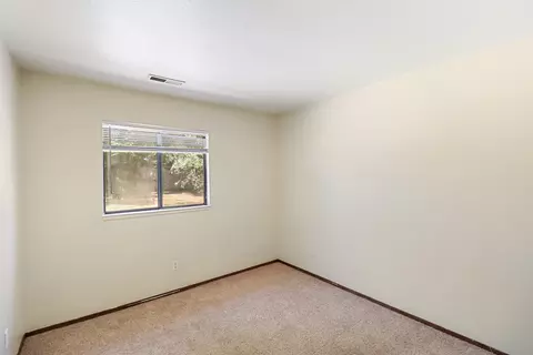 1878 Galaxy Way, Redding, CA 96002 photo 13