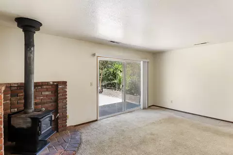 1878 Galaxy Way, Redding, CA 96002 photo 7