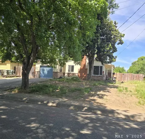 468 Rome Ave, Redding, CA 96001